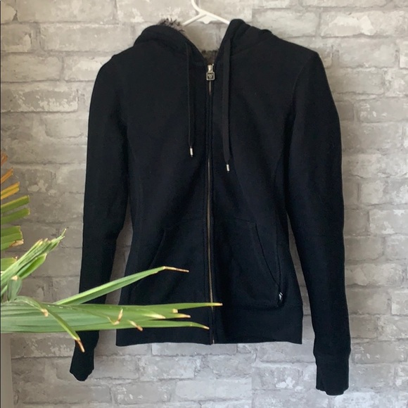 Aritzia Tops - 📫Aritzia TNA Pacific Hoodie